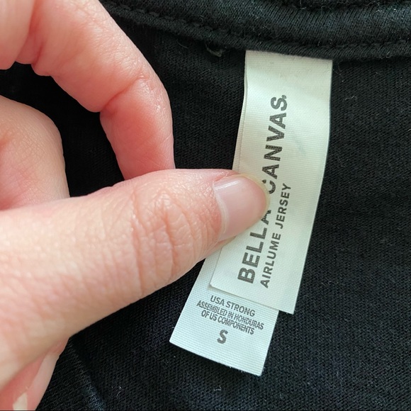 Bundle of 3 Holiday/Christmas Tee Shirts - Picture 5 of 11